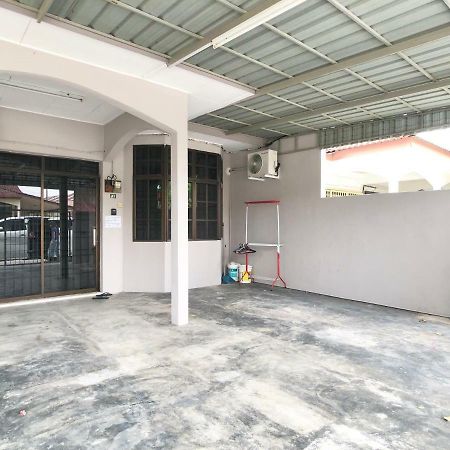 Sakura 2 Homestay Kampar Luaran gambar